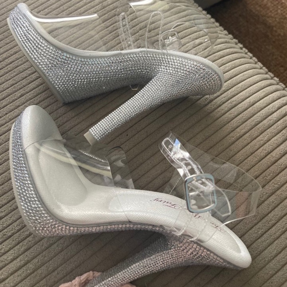 Brand new Iconic Olympian Heel from The Shoe Fairy size 7
